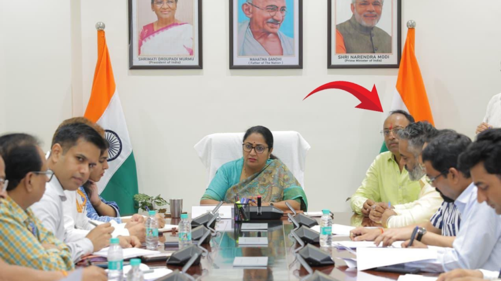 CM Rekha Gupta Meeting