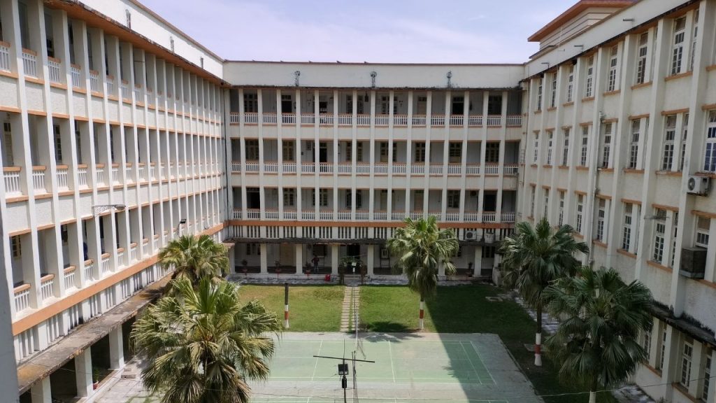 Jabalpur Subhash Chandra Medical College, rats gnawed the feet of two patients