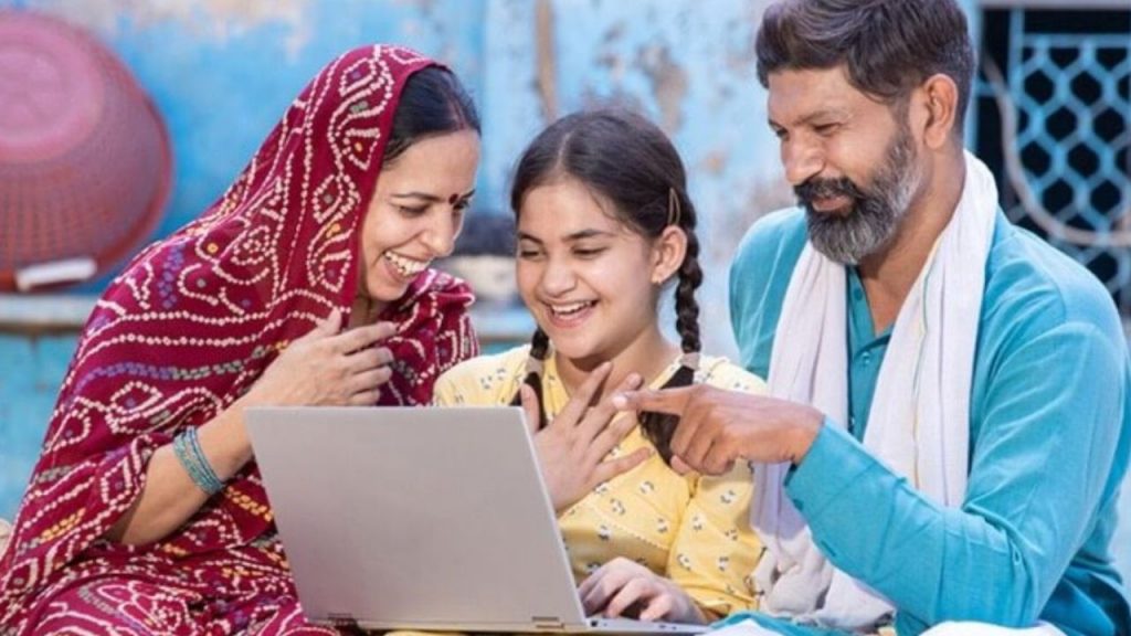 Ladli Laxmi Yojana, MP government gives one lakh rupees to daughters for marriage