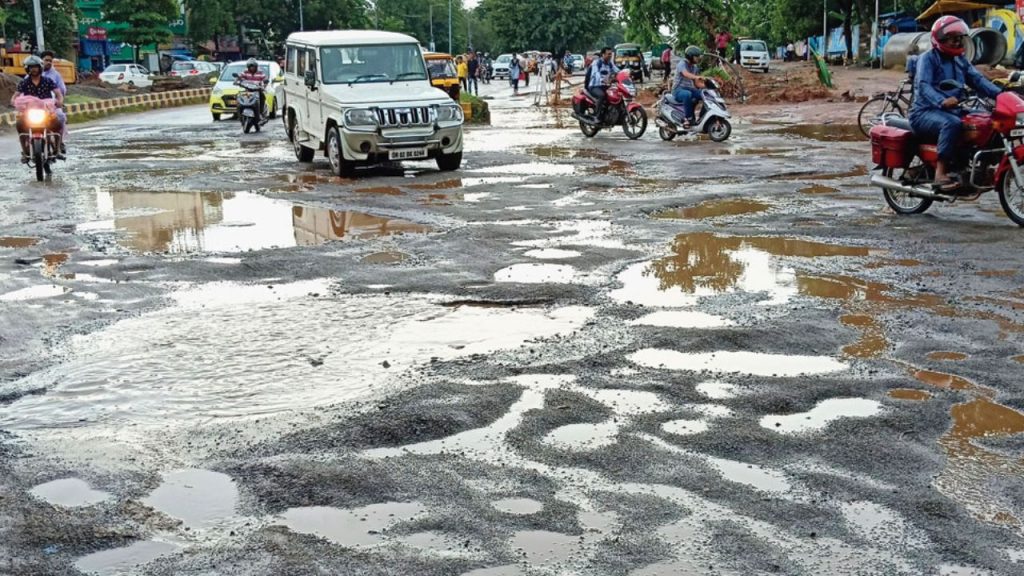pothole in indore road ( symbolic image)