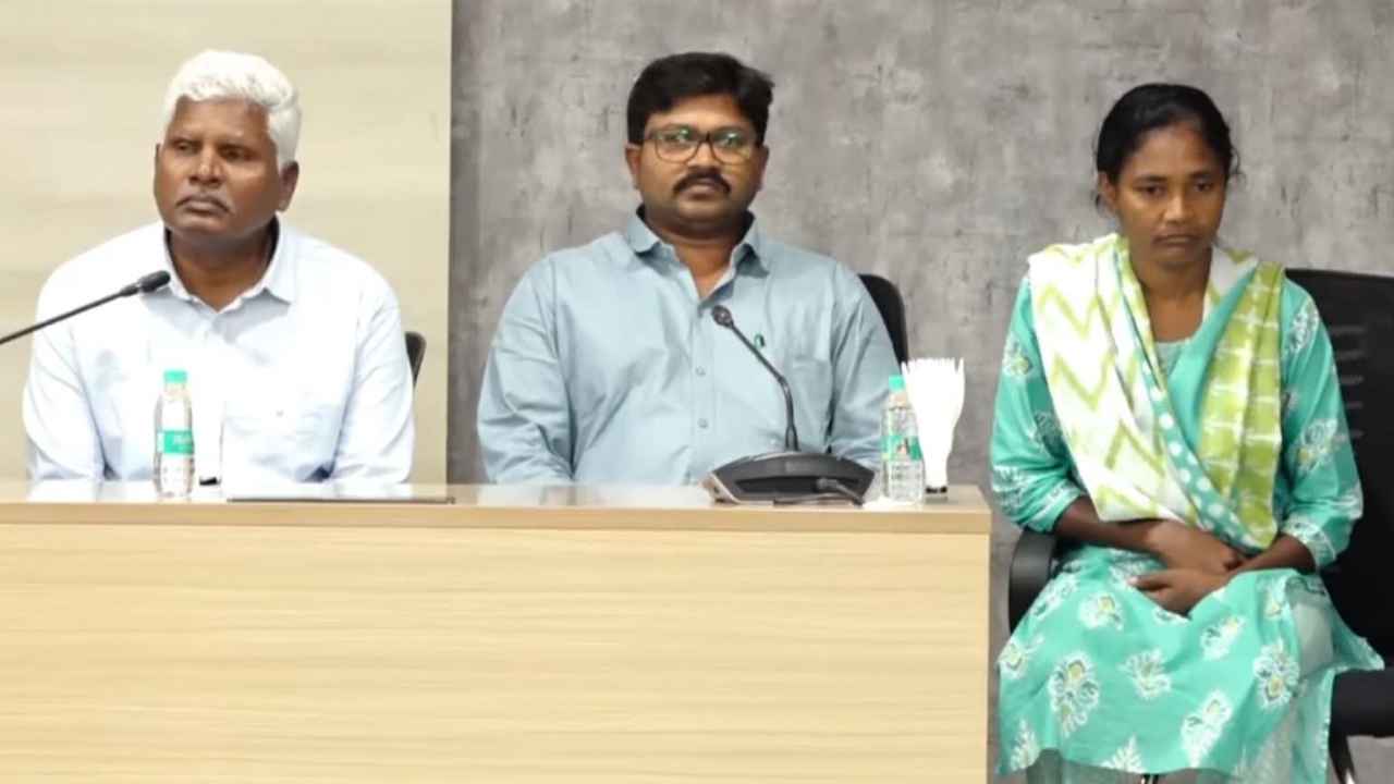 3_naxalite_surrender