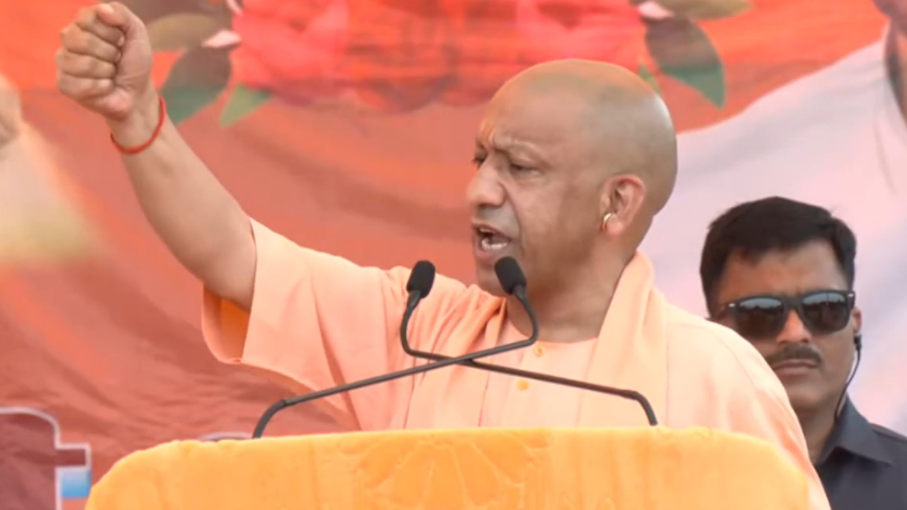 CM Yogi attacks Osama in Raghunathpur targets RJD in Bihar rally