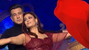 Shweta Tiwari and Ronit Roy Kasautii Zindagii Ke performance Star Parivar Awards 2025