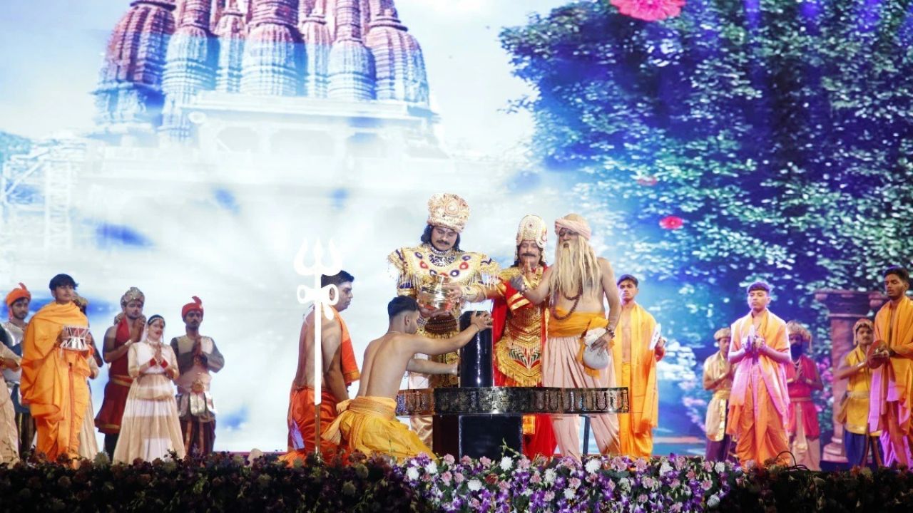 Preparations for the 70th Madhya Pradesh Foundation Day.