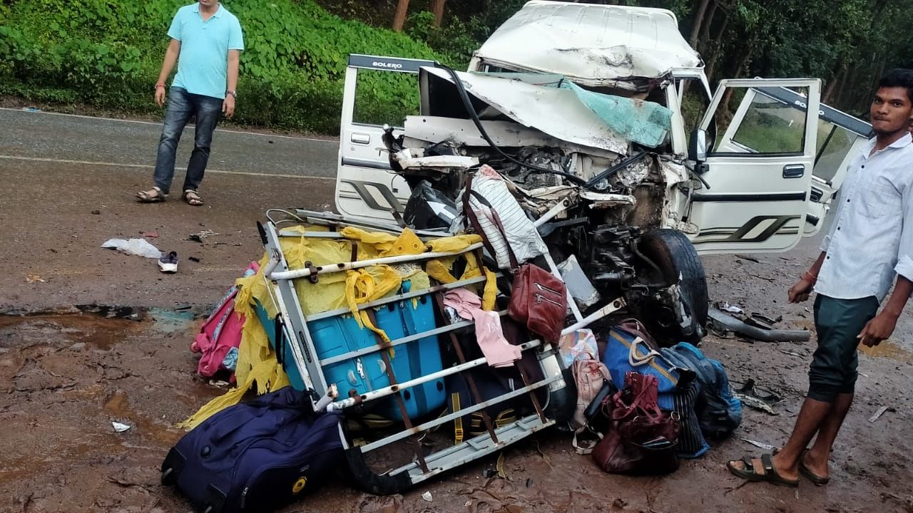 Horrific road accident in Kawardha.