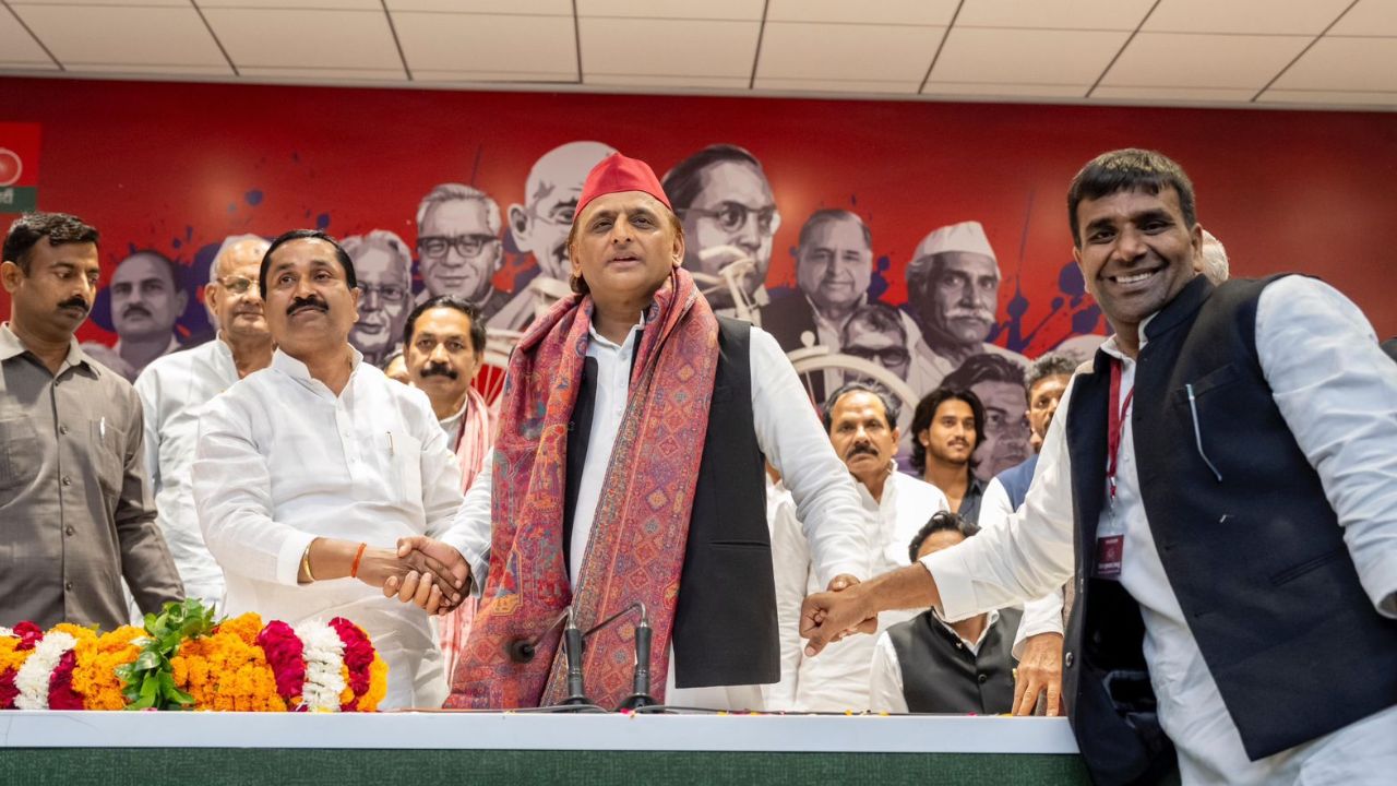 Akhilesh Yadav On Diwali ayodhya deepotsav controversial statement bjp against