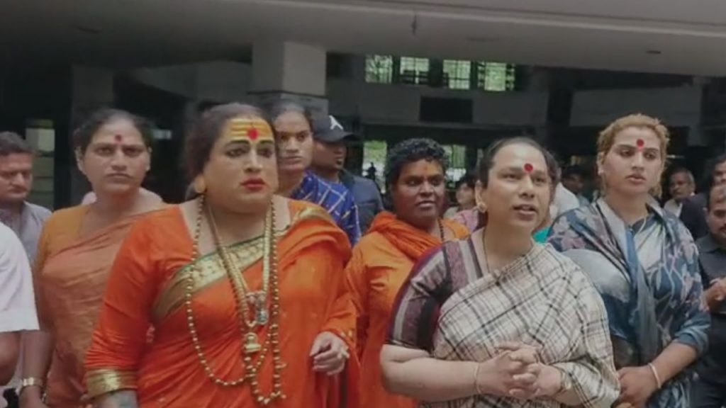 Indore transgender dispute: Mahamandaleshwar Laxminarayan Tripathi said strict action should be taken