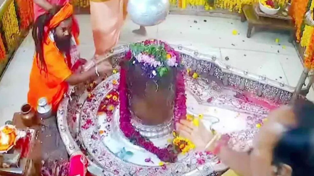 ujjain mahakal mandir controversy