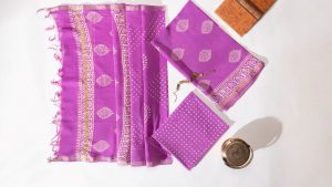 GI tagged products of Madhya Pradesh including Ratlami Sev and maare Toys displayed together