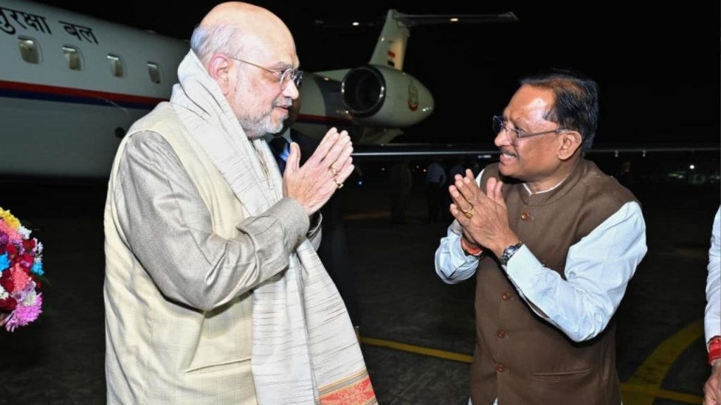 Home Minister Amit Shah reached Chhattisgarh