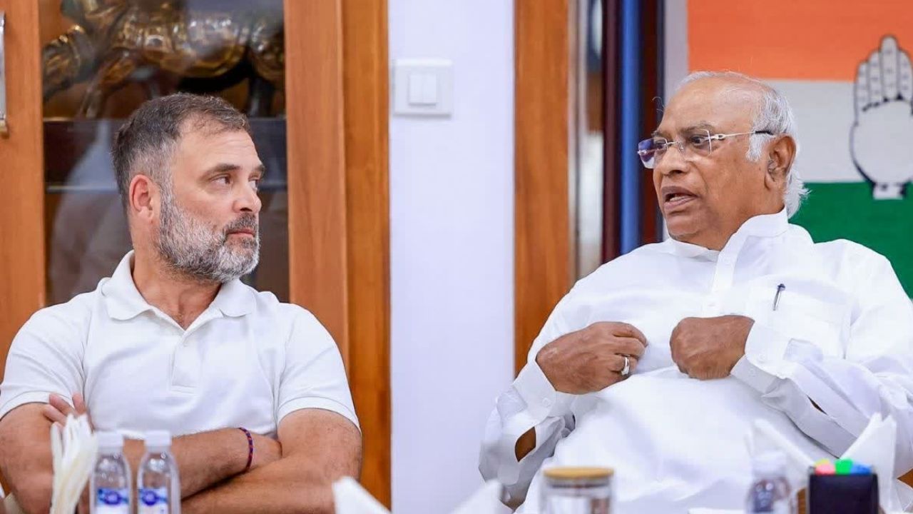 Rahul Gandhi and Mallikarjun Kharge