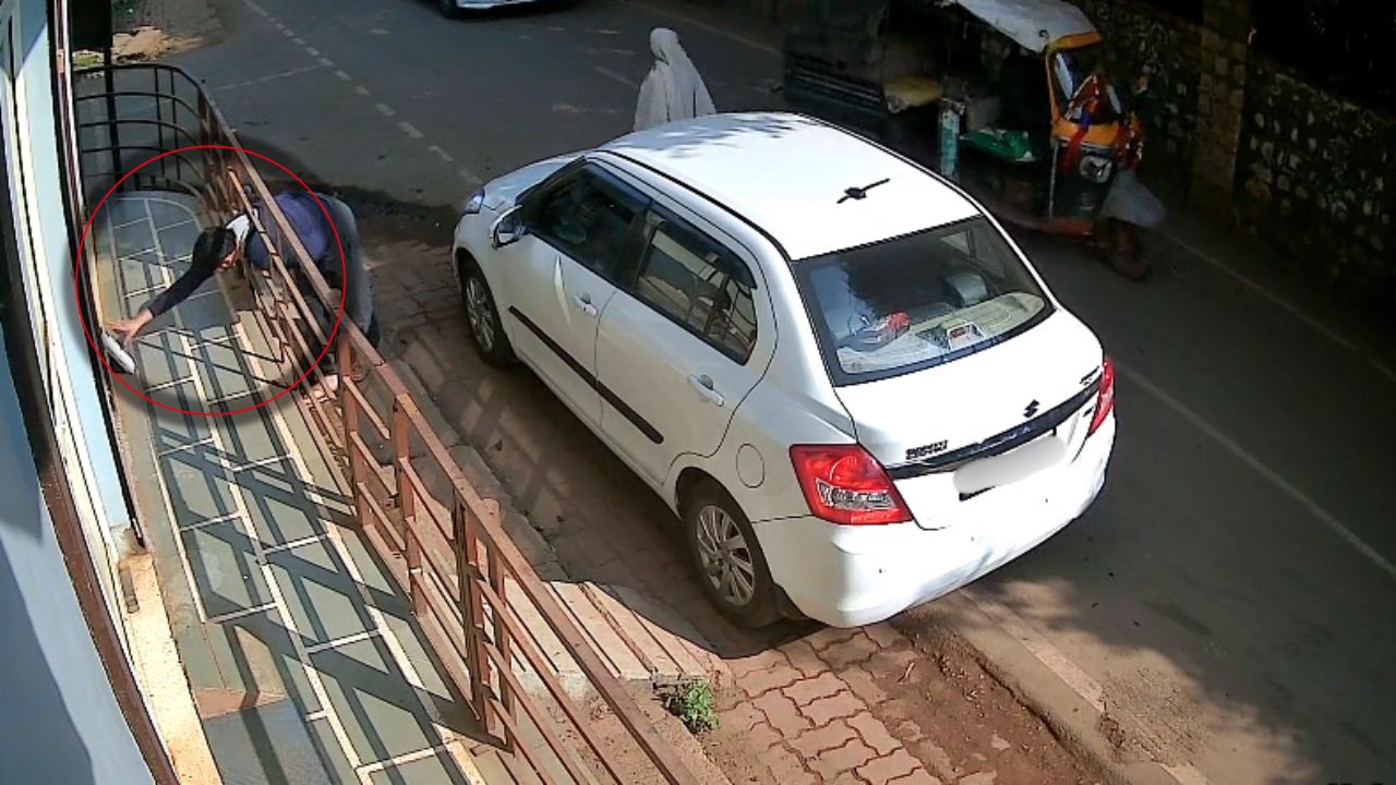 Shivpuri Paper Robbery