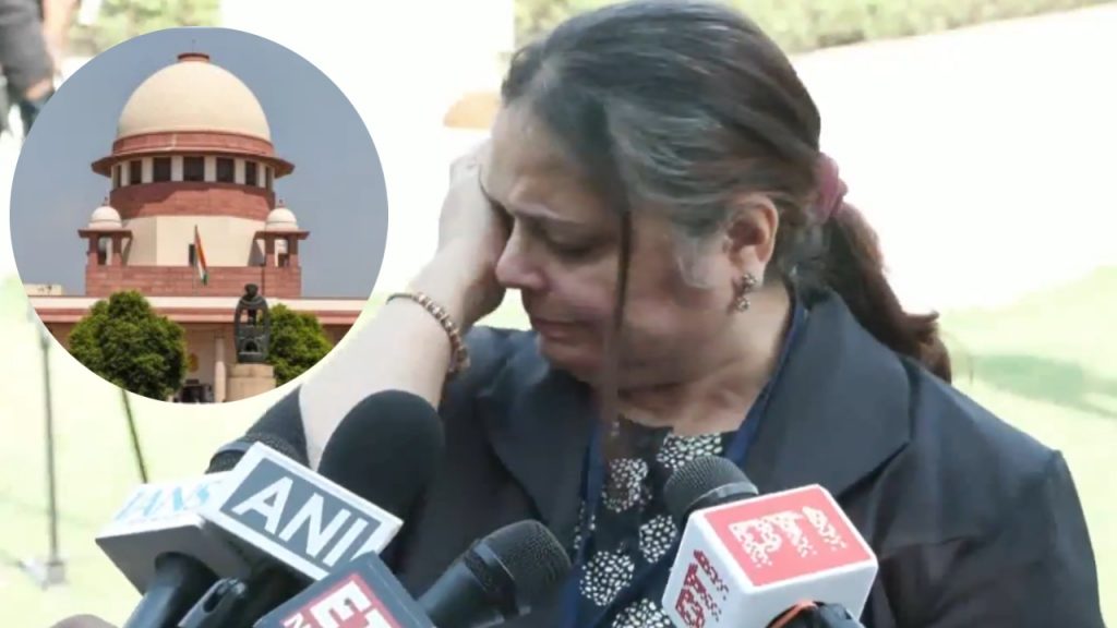 Supreme Court hearing on stray dogs case as female lawyer cries in courtroom