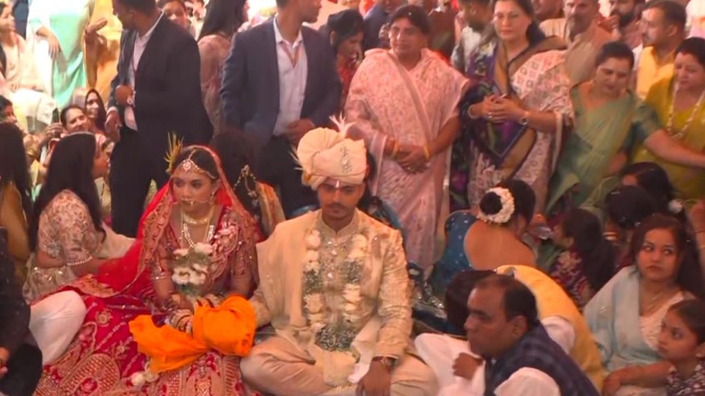 MP CM Son Abhimanyu and Ishita wedding photos with celebrities attending pheras and blessings