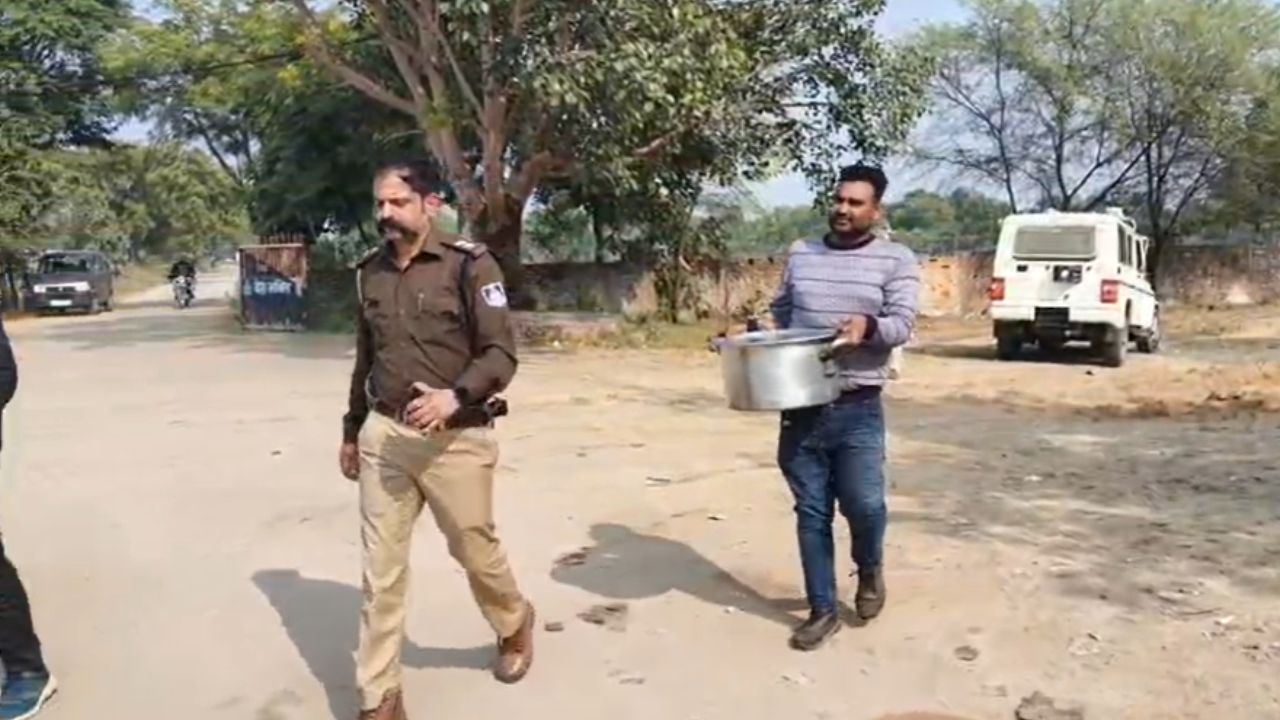The police took the biryani to the police station for sampling.