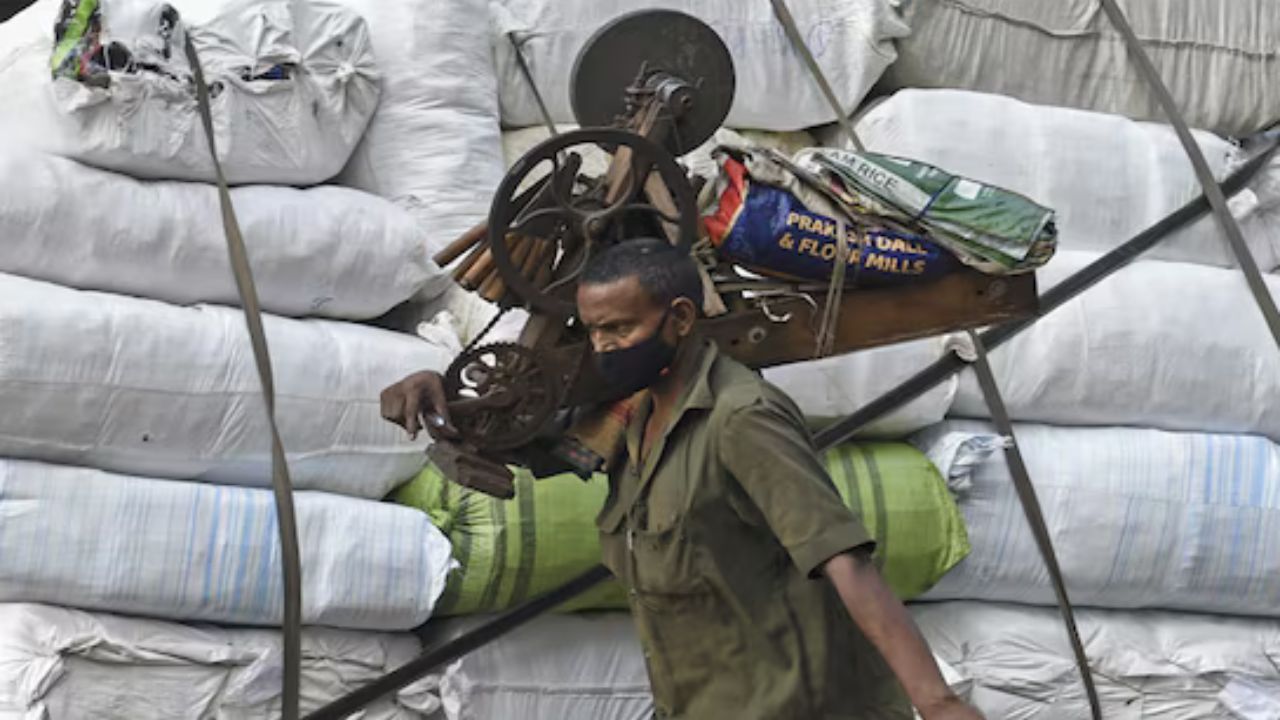 India’s new labour codes with minimum wage guarantee, gratuity and social security for 400 million workers