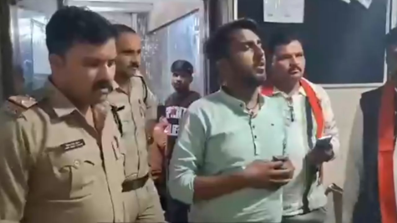 YouTuber Raghavendra Rathore was arrested by the police in Damoh.