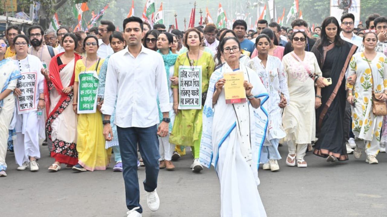 Mamata Banerjee took out a road march in protest against SIR.