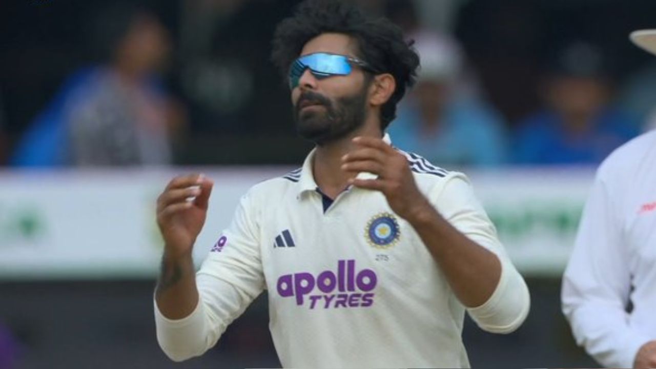 IND vs SA Guwahati Test third umpire controversial decision Muthusamy lifeline and Jadeja reaction