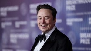 Elon Musk’s viral post about converting photos into videos through long press feature