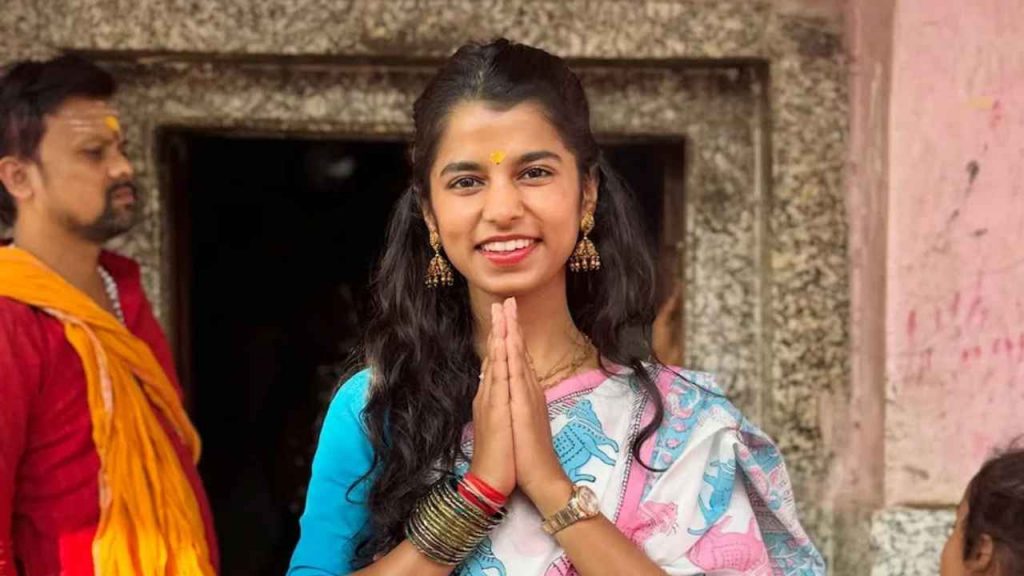 Maithili Thakur vs Binod Mishra vs Biplaw Kumar Choudhary in Alinagar Election Result 2025