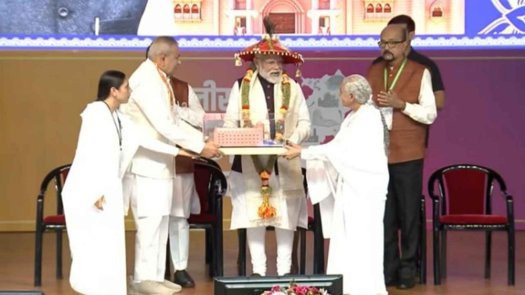 pm_modi_brahmakumari_shikhar