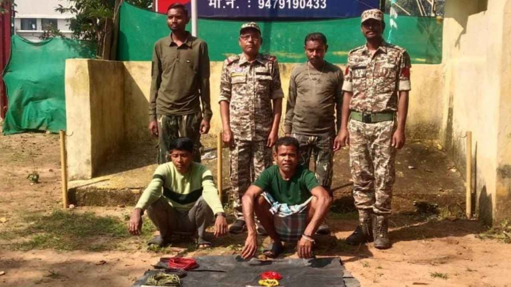 sukma_naxalites_arrested