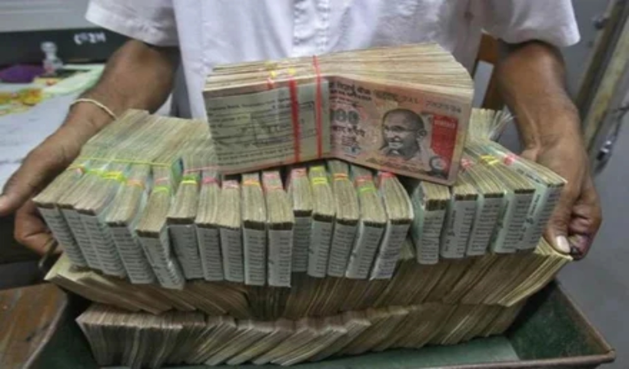 Delhi Police Operation illegal Currency