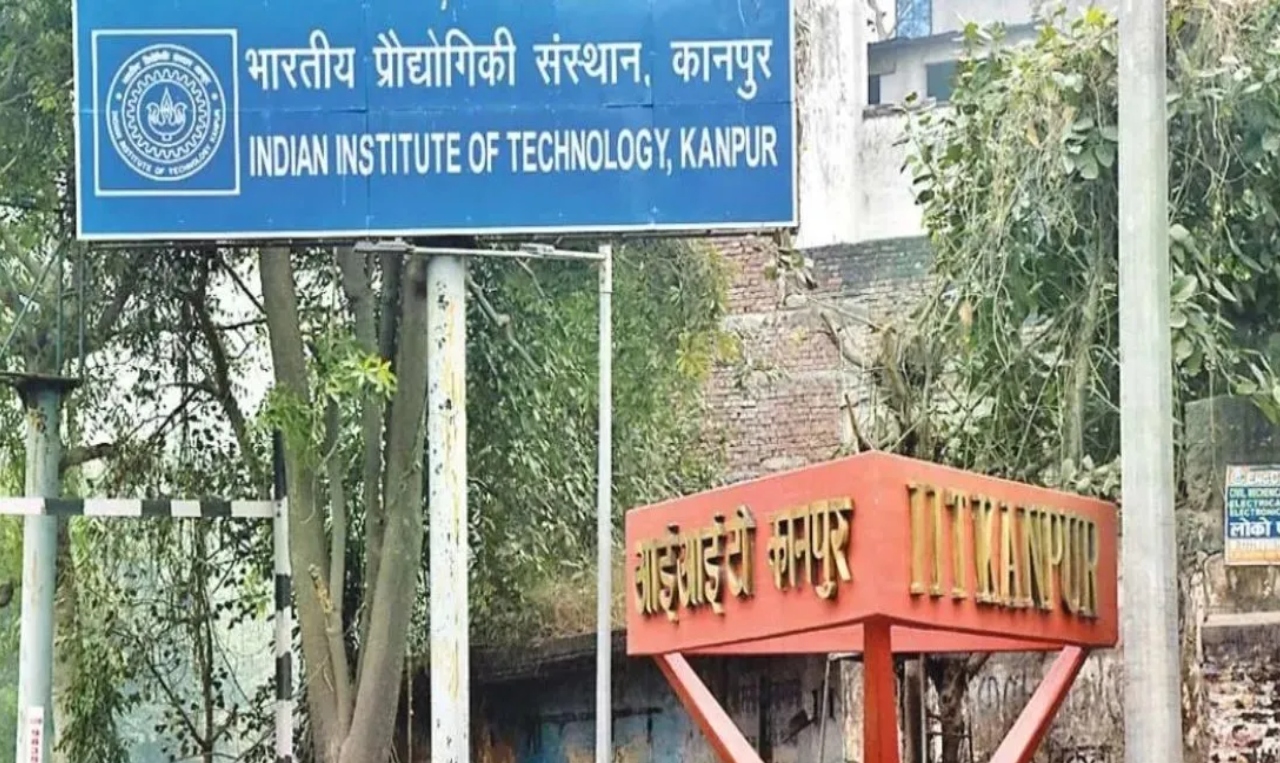 IIT Kanpur Alumni Donation 100 crore rupees