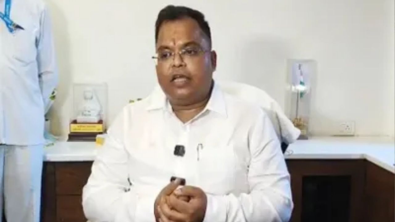 Indore Collector Shivam Verma