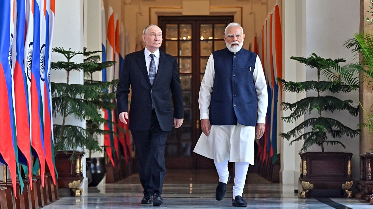 PM Modi and Vladimir Putin Defence Meeting