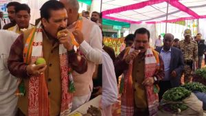 Minister Gautam Tetwal