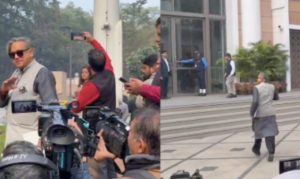 Shashi Tharoor arrives at AICC Headquarters in Indira Bhawan to attend CWC meeting