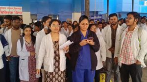 Doctors go on strike after a junior doctor was slapped at Bilaspur SIMS Hospital.