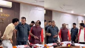 In Dungarpur, Rajasthan, during a debate between two MPs, the MLA threatened the MP.