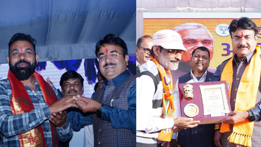 Minister Narendra Singh Patel presented the honours and gifts received by him to the workers.