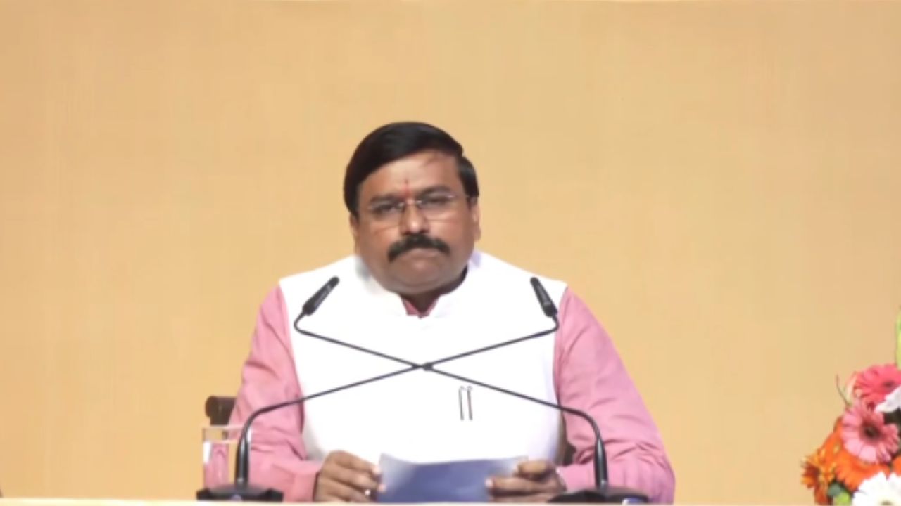 Madhya Pradesh Minister Dharmendra Pradhan Lodhi released the 2-year report card of the Tourism Department.