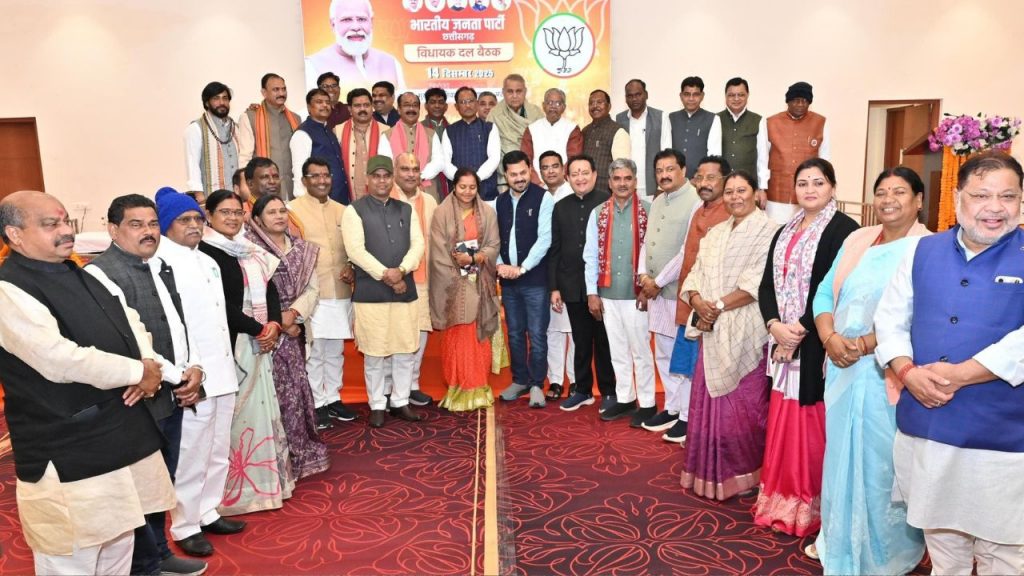 The meeting of the legislative party was held at the Chief Minister's residence.