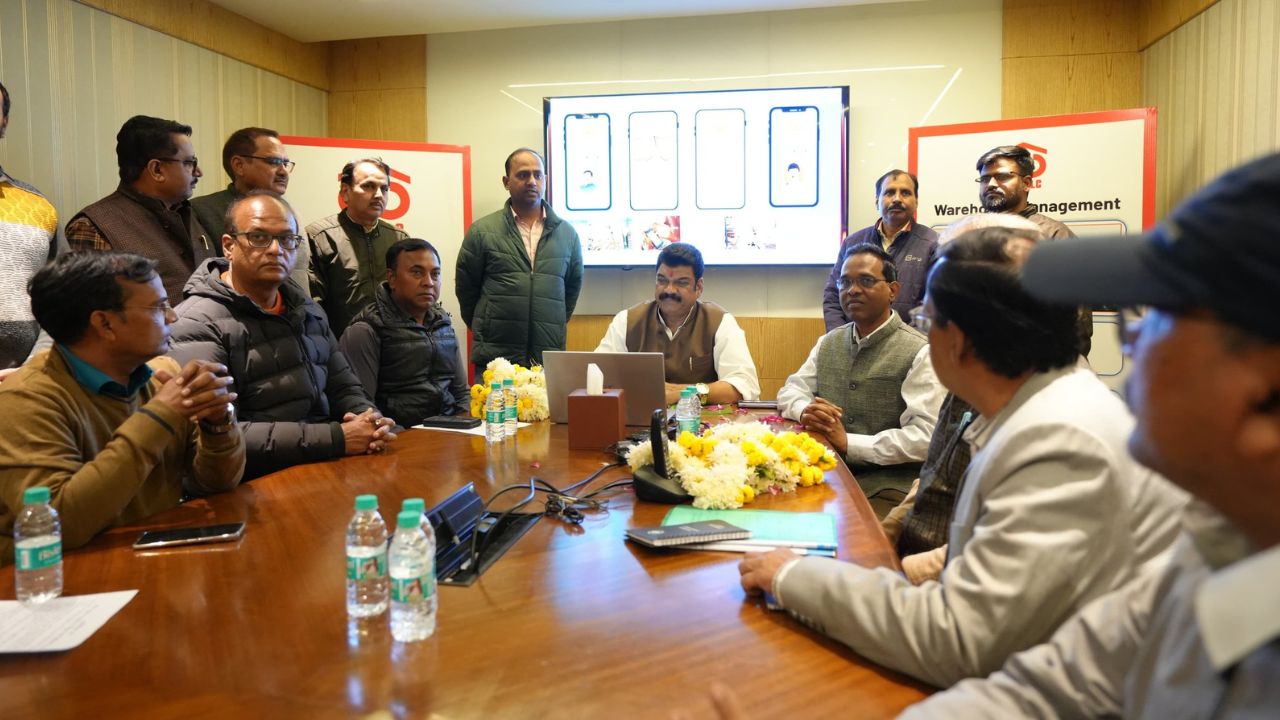 Food grain storage in Madhya Pradesh to be fool-proof, Food Minister Govind Singh Rajput launches three hi-tech apps