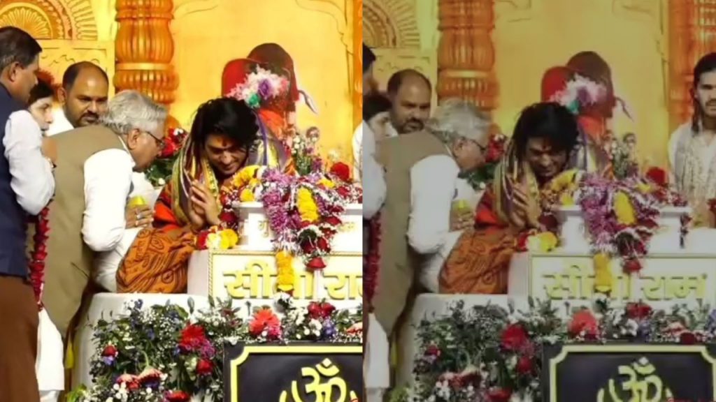 Congress former MLA Arun Vora attended Baba Bageshwar's discourse and said, "I am a humble devotee of Lord Hanuman."