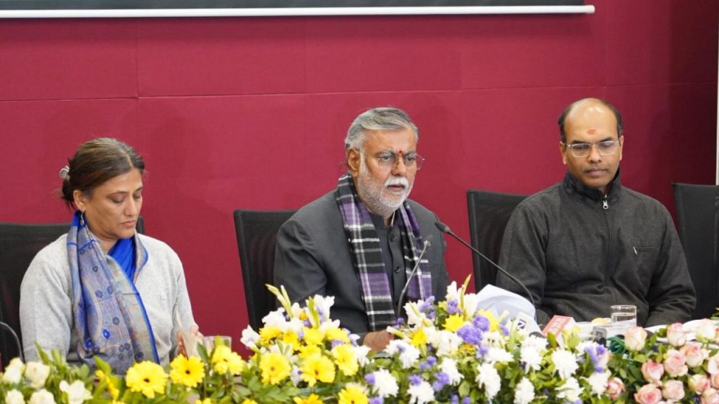 Madhya Pradesh Labour Departmen brilliant idea launched shram star rating