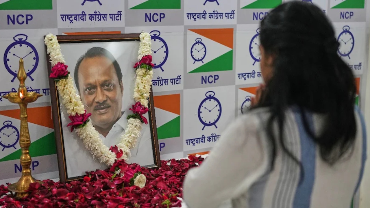 Ajit Pawar last rites