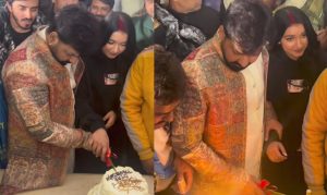 Pawan Singh birthday viral video
