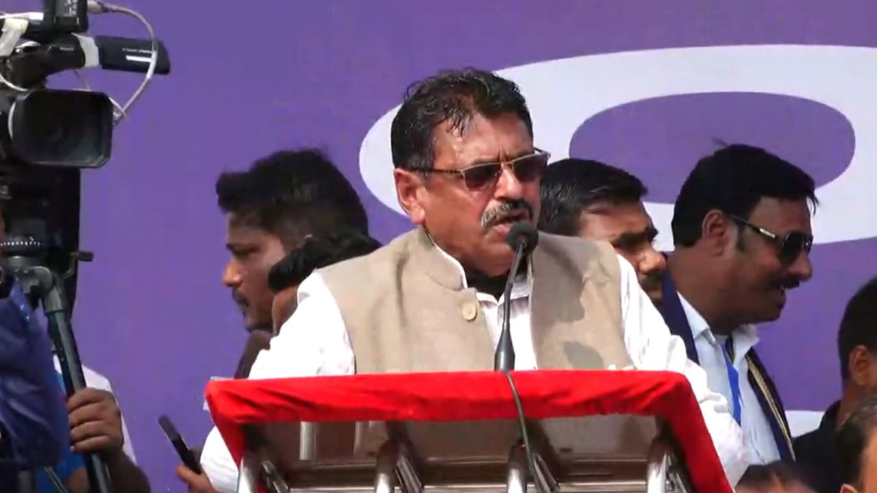 Former MLA RD Prajapati gave a controversial statement regarding storytellers.