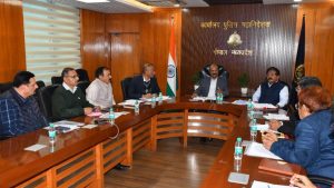 A meeting was held at the police headquarters under the chairmanship of DGP Kailash Makwana.
