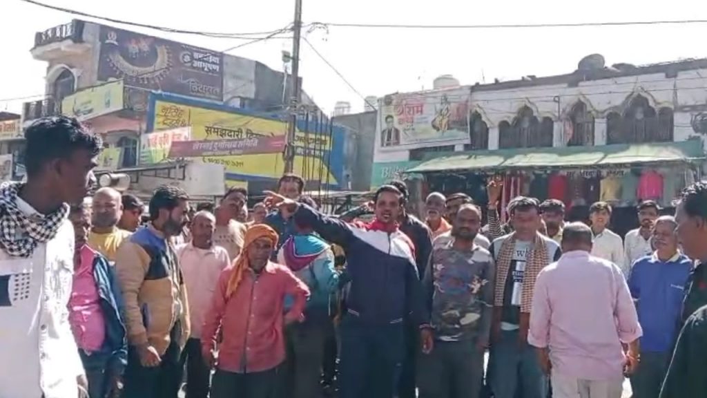 Angry people protested on the streets after the suicide of a student in Jabalpur.