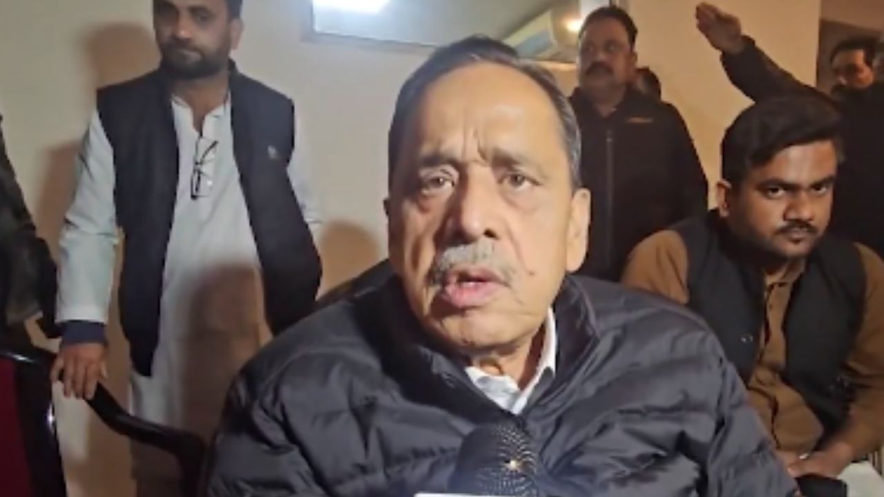 Naseemuddin Siddiqui resigned from Congress.