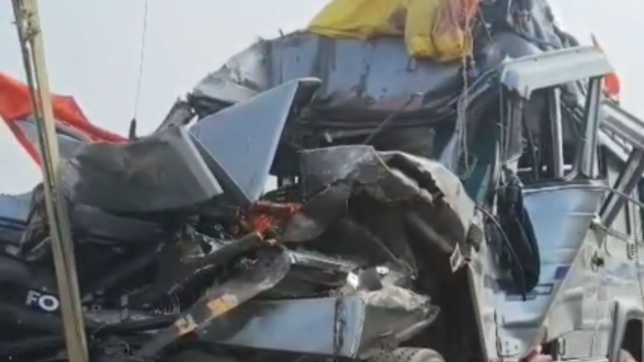 The accident was so severe that the vehicle full of devotees was badly crushed.