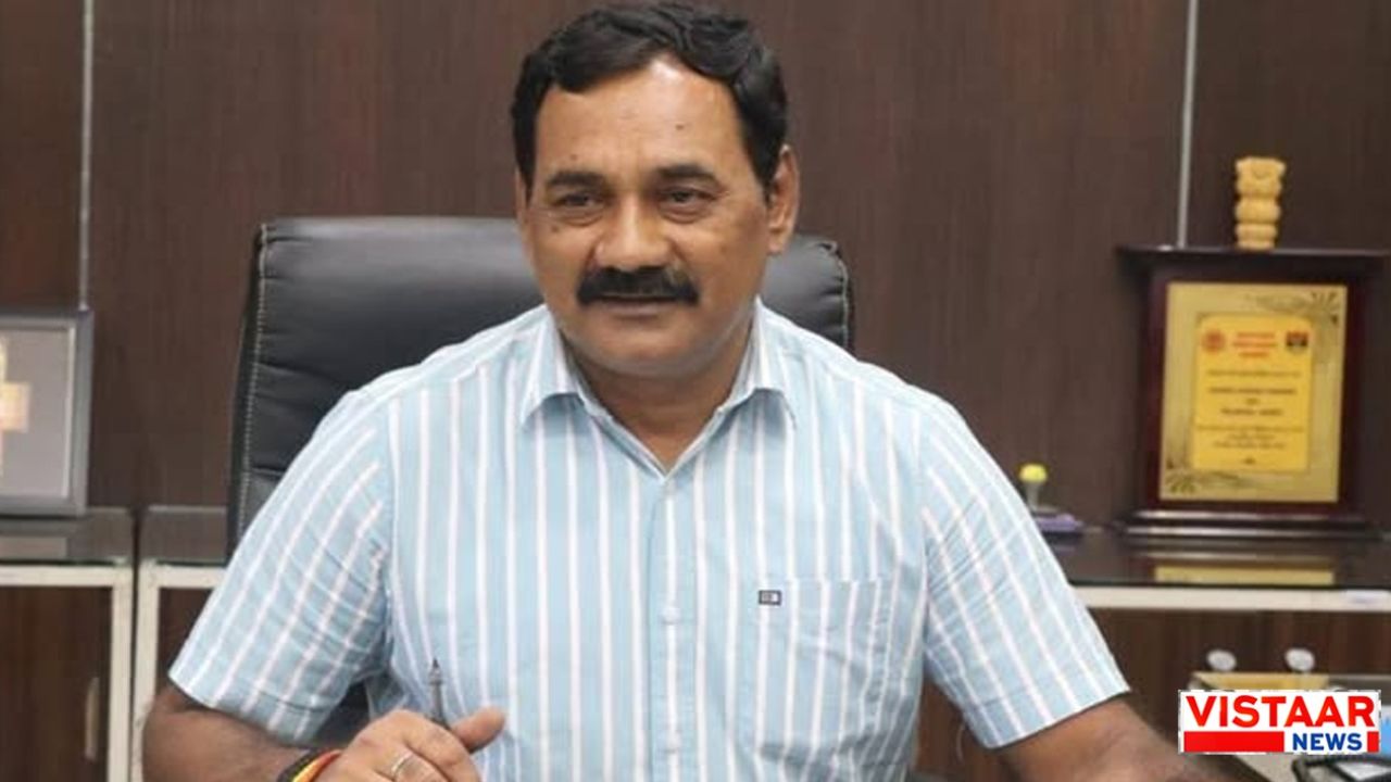 IPS officer Niranjan Wayangankar has been promoted after 9 years, from DIG to IG rank.