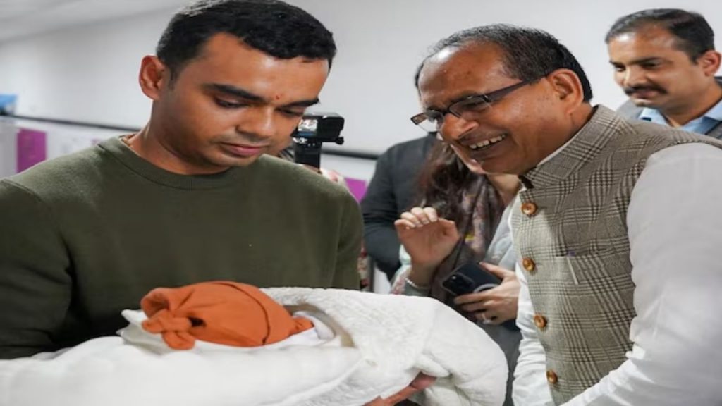 shivraj singh chouhan becomes grandfather daughter of kartikeya and amanat gayatri mantra